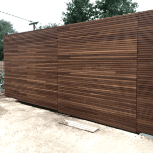 Porte-de-garage-bois-fonce